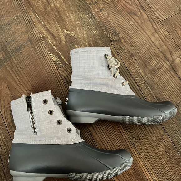 Sperry Gray and Black Winter & Rain Boots - Picture 2 of 3